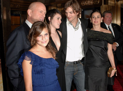 Tallulah Belle Willis, Bruce Willis, Rumer Willis, Ashton Kutcher, Demi Moore Tallulah Belle Willis, Bruce Willis, Rumer Willis, Ashton Kutcher, Demi Moore